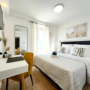  Apartment & Fjok